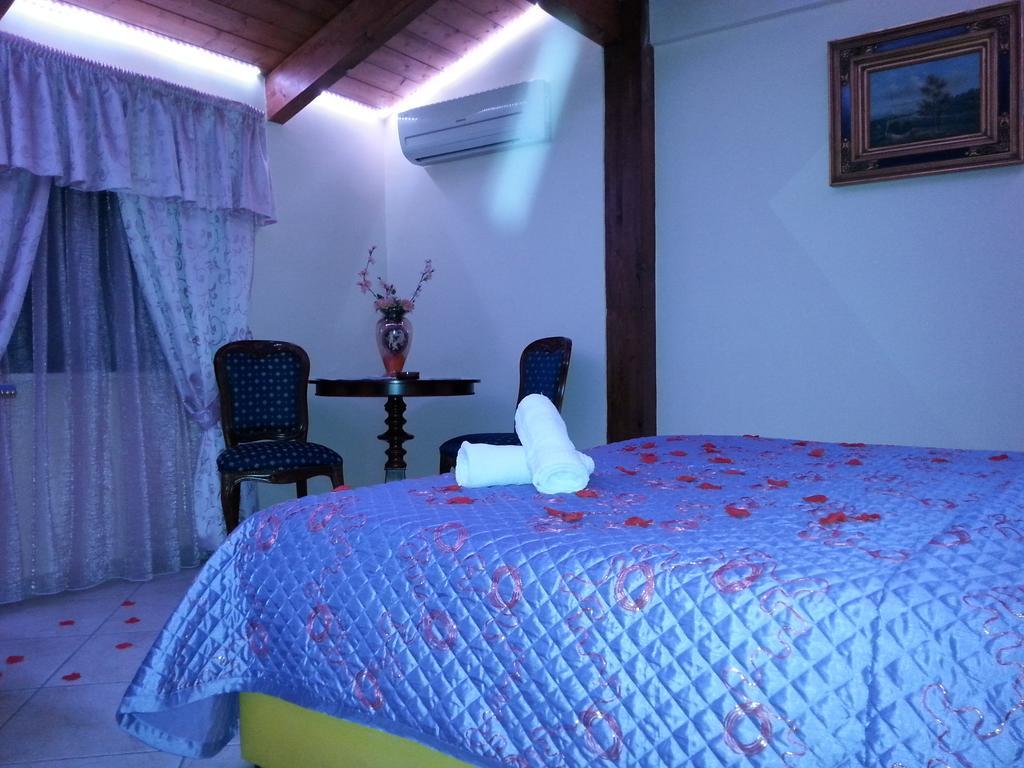 Hotel Happy Days Licola Exterior foto